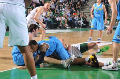 TREVISO 23 04 2011 LBA, CAMPIONATO 2010-2011 BENETTON TREVISO BASKET - CREMONA
