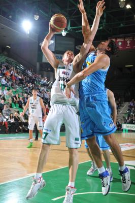 TREVISO 23 04 2011 LBA, CAMPIONATO 2010-2011 BENETTON TREVISO BASKET - CREMONA