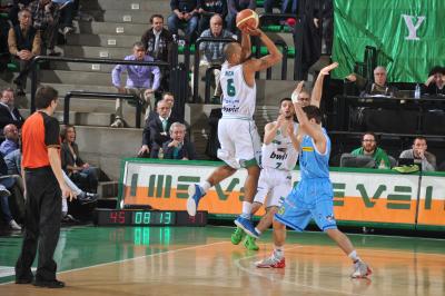 TREVISO 23 04 2011 LBA, CAMPIONATO 2010-2011 BENETTON TREVISO BASKET - CREMONA