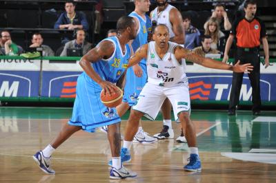 TREVISO 23 04 2011 LBA, CAMPIONATO 2010-2011 BENETTON TREVISO BASKET - CREMONA