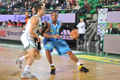 TREVISO 23 04 2011 LBA, CAMPIONATO 2010-2011 BENETTON TREVISO BASKET - CREMONA