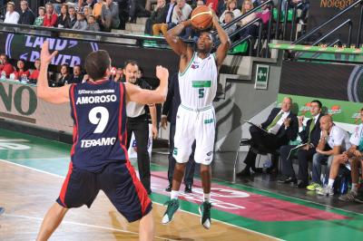 TREVISO 16 10 2011 LBA, CAMPIONATO 2011-2012 BENETTON TREVISO BASKET - TERAMO