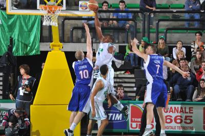 TREVISO 06 11 2011 LBA, CAMPIONATO 2011-2012 BENETTON TREVISO BASKET - CANTU