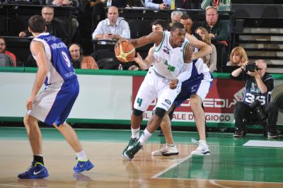 TREVISO 06 11 2011 LBA, CAMPIONATO 2011-2012 BENETTON TREVISO BASKET - CANTU