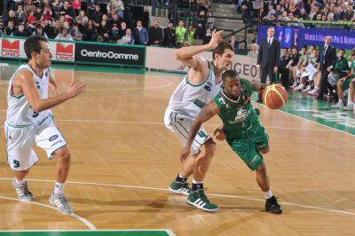 TREVISO 30 11 2011 LBA, CAMPIONATO 2011-2012 BENETTON TREVISO BASKET - MONTEPASCHI SIENA