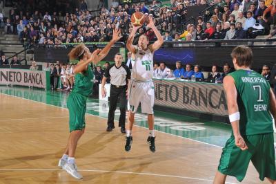 TREVISO 30 11 2011 LBA, CAMPIONATO 2011-2012 BENETTON TREVISO BASKET - MONTEPASCHI SIENA