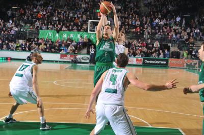 TREVISO 30 11 2011 LBA, CAMPIONATO 2011-2012 BENETTON TREVISO BASKET - MONTEPASCHI SIENA