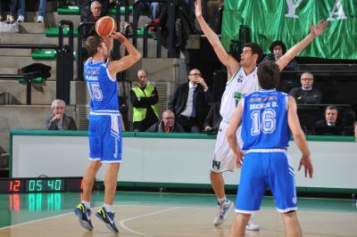 TREVISO 17 12 2011 LBA, CAMPIONATO 2011-2012 BENETTON TREVISO BASKET - BANCO DI SARDEGNA SASSARI