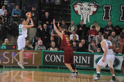 TREVISO 08 01 2012 LBA, CAMPIONATO 2011-2012 BENETTON TREVISO BASKET - UMANA REYER VENEZIA