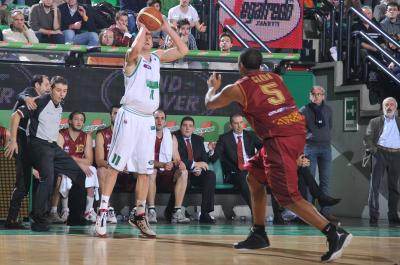 TREVISO 08 01 2012 LBA, CAMPIONATO 2011-2012 BENETTON TREVISO BASKET - UMANA REYER VENEZIA