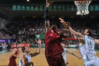 TREVISO 08 01 2012 LBA, CAMPIONATO 2011-2012 BENETTON TREVISO BASKET - UMANA REYER VENEZIA