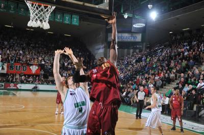 TREVISO 08 01 2012 LBA, CAMPIONATO 2011-2012 BENETTON TREVISO BASKET - UMANA REYER VENEZIA