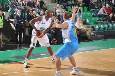 TREVISO 14 01 2012 LBA, CAMPIONATO 2011-2012 BENETTON TREVISO BASKET - CREMONA