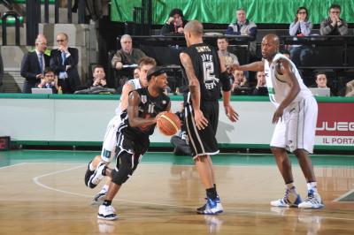 TREVISO 21 01 2012 LBA, CAMPIONATO 2011-2012 BENETTON TREVISO BASKET - CASERTA
