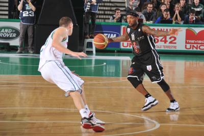 TREVISO 21 01 2012 LBA, CAMPIONATO 2011-2012 BENETTON TREVISO BASKET - CASERTA