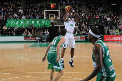 TREVISO 04 02 2012 LBA, CAMPIONATO 2011-2012 BENETTON TREVISO BASKET - AIR AVELLINO