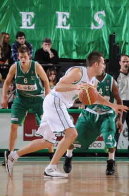 TREVISO 04 02 2012 LBA, CAMPIONATO 2011-2012 BENETTON TREVISO BASKET - AIR AVELLINO