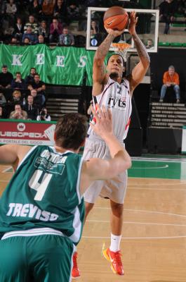 TREVISO 28 02 2012 EUROCUP  2011-2012 BENETTON BASKET - LIETUVOS