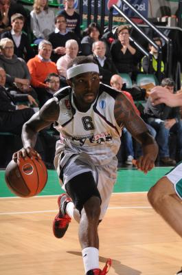 TREVISO 28 02 2012 EUROCUP  2011-2012 BENETTON BASKET - LIETUVOS