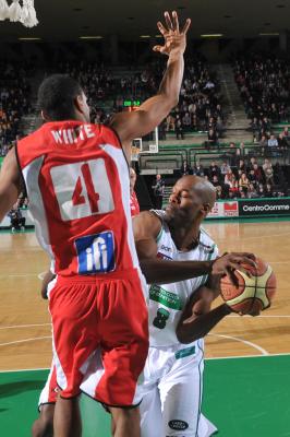TREVISO 07 03 2012 LBA, CAMPIONATO 2011-2012 BENETTON TREVISO BASKET - PESARO