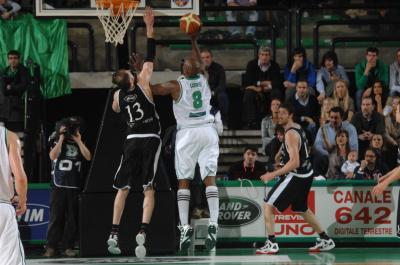 TREVISO 15 04 2012 LBA, CAMPIONATO 2011-2012 BENETTON TREVISO BASKET - VIRTUS BOLOGNA