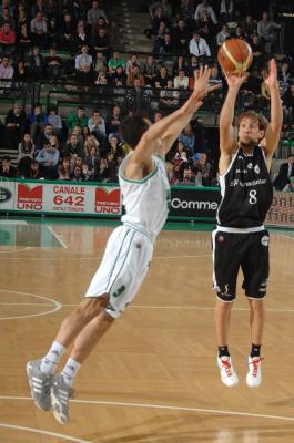 TREVISO 15 04 2012 LBA, CAMPIONATO 2011-2012 BENETTON TREVISO BASKET - VIRTUS BOLOGNA