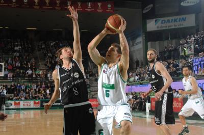TREVISO 15 04 2012 LBA, CAMPIONATO 2011-2012 BENETTON TREVISO BASKET - VIRTUS BOLOGNA