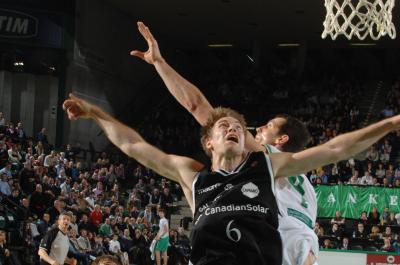 TREVISO 15 04 2012 LBA, CAMPIONATO 2011-2012 BENETTON TREVISO BASKET - VIRTUS BOLOGNA