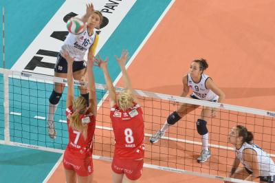 TREVISO 22 12 2012 LEGAVOLLEY FEMMINILE, CAMPIONATO 2011-2012 PROSECCO DOC IMOCO - YAMAMAI