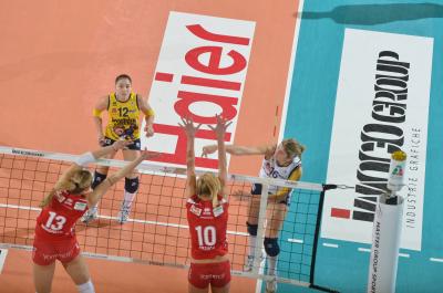 TREVISO 22 12 2012 LEGAVOLLEY FEMMINILE, CAMPIONATO 2011-2012 PROSECCO DOC IMOCO - YAMAMAI