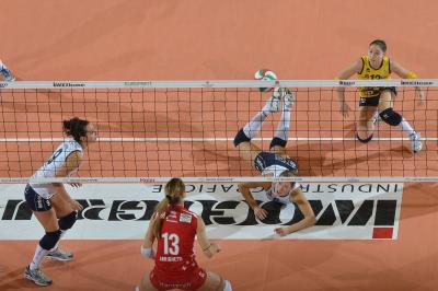 TREVISO 22 12 2012 LEGAVOLLEY FEMMINILE, CAMPIONATO 2011-2012 PROSECCO DOC IMOCO - YAMAMAI