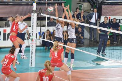 TREVISO 22 12 2012 LEGAVOLLEY FEMMINILE, CAMPIONATO 2011-2012 PROSECCO DOC IMOCO - YAMAMAI