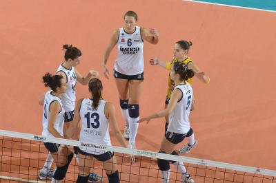 TREVISO 22 12 2012 LEGAVOLLEY FEMMINILE, CAMPIONATO 2011-2012 PROSECCO DOC IMOCO - YAMAMAI