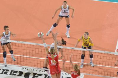 TREVISO 22 12 2012 LEGAVOLLEY FEMMINILE, CAMPIONATO 2011-2012 PROSECCO DOC IMOCO - YAMAMAI