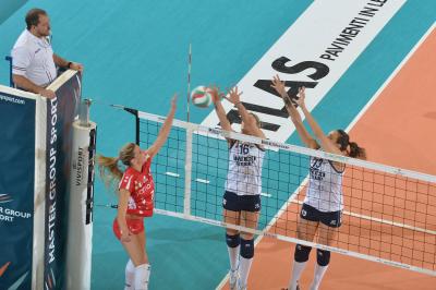 TREVISO 22 12 2012 LEGAVOLLEY FEMMINILE, CAMPIONATO 2011-2012 PROSECCO DOC IMOCO - YAMAMAI