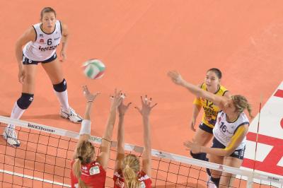 TREVISO 22 12 2012 LEGAVOLLEY FEMMINILE, CAMPIONATO 2011-2012 PROSECCO DOC IMOCO - YAMAMAI