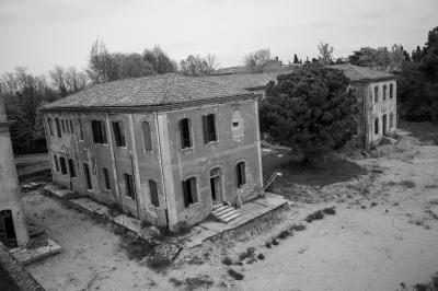 LIDO DI VENEZIA 03 04 2014 ARCHEOLOGIA INDUSTRIALE - OSPEDALE AL MARE