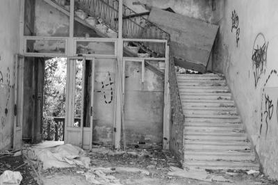 ISOLA DI POVEGLIA 15 04 2014 ARCHEOLOGIA INDUSTRIALE - OSPEDALE AL MARE