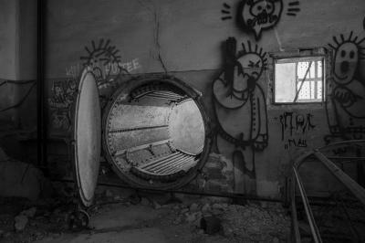 ISOLA DI POVEGLIA 15 04 2014 ARCHEOLOGIA INDUSTRIALE - OSPEDALE AL MARE