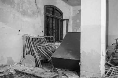 ISOLA DI POVEGLIA 15 04 2014 ARCHEOLOGIA INDUSTRIALE - OSPEDALE AL MARE