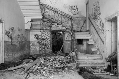 ISOLA DI POVEGLIA 15 04 2014 ARCHEOLOGIA INDUSTRIALE - OSPEDALE AL MARE