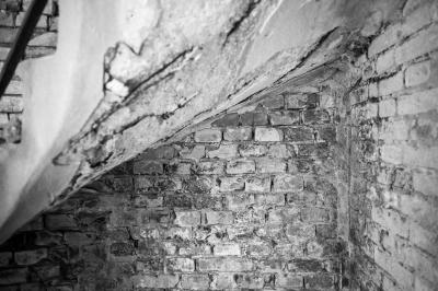ISOLA DI POVEGLIA 15 04 2014 ARCHEOLOGIA INDUSTRIALE - OSPEDALE AL MARE