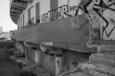 CAGLIARI 27 07 2014 ARCHEOLOGIA INDUSTRIALE - OSPEDALE MARINO