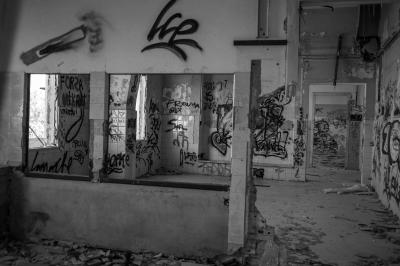 CAGLIARI 27 07 2014 ARCHEOLOGIA INDUSTRIALE - OSPEDALE MARINO
