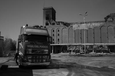 TREVISO 08 04 2015 ARCHEOLOGIA INDUSTRIALE - INCENDIO CHIARI E FORTI