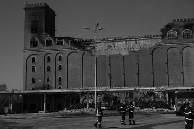 TREVISO 08 04 2015 ARCHEOLOGIA INDUSTRIALE - INCENDIO CHIARI E FORTI