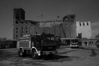 TREVISO 08 04 2015 ARCHEOLOGIA INDUSTRIALE - INCENDIO CHIARI E FORTI