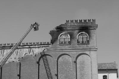 TREVISO 08 04 2015 ARCHEOLOGIA INDUSTRIALE - INCENDIO CHIARI E FORTI