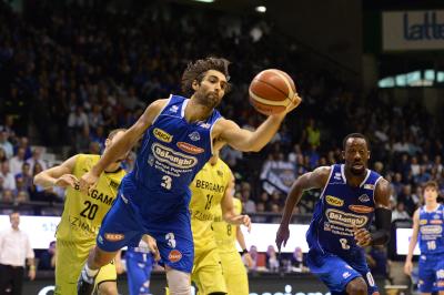 TREVISO 08 10 2017 LNP CAMPIONATO 2017-2018 NUTRIBULLET TREVISO BASKET - BERGAMO