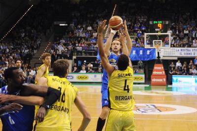 TREVISO 08 10 2017 LNP CAMPIONATO 2017-2018 NUTRIBULLET TREVISO BASKET - BERGAMO